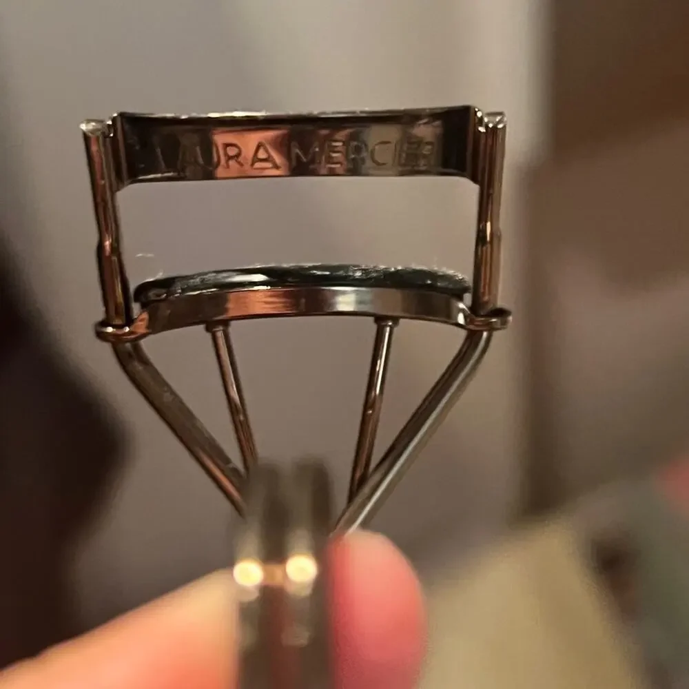 Laura mercier eyelash curler
